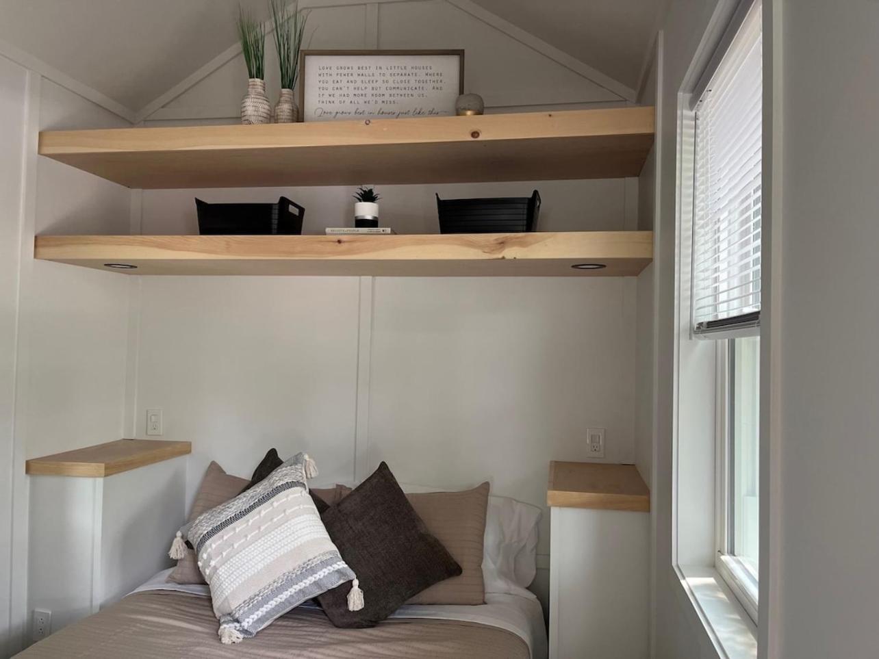 The Tiny Getaway Home Elizabethtown Esterno foto